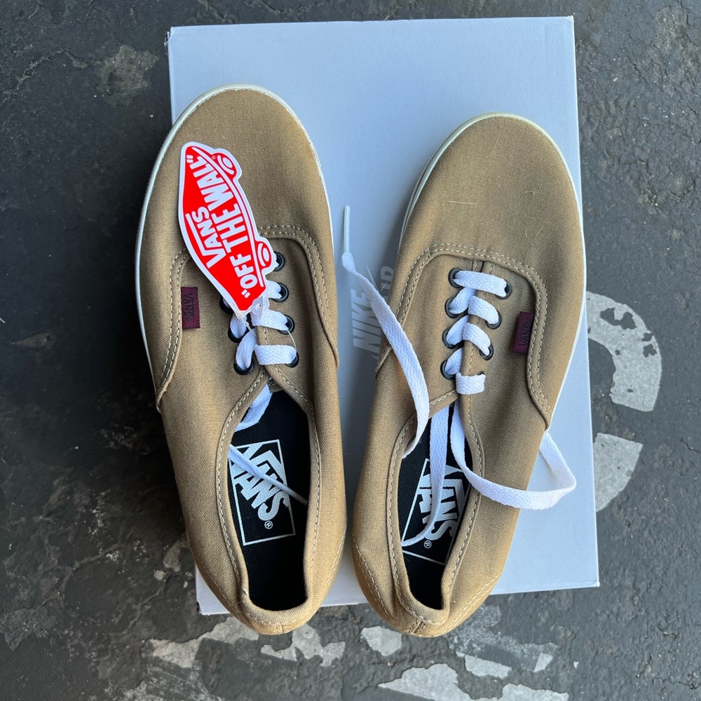 Unisex Vans Shoes in Tan Brown